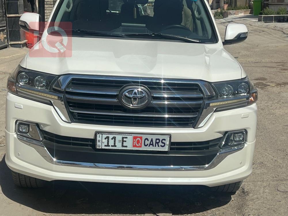 تويوتا لاندكروزر